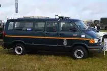 Ein Dodge Ram Wagon der U.S. Air Force Anfang Juli 2019 in Fairford. 