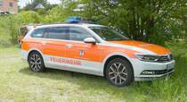 =VW Passat der Feuerwehr WOLFSBURG, gesehen auf dem Besucherparkplatz der Rettmobil 2019 in Fulda, 05-2019