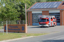 DLK 23/12 MB ATEGO 1528 / METZ L32 der Freiwilligen Feuerwehr Ueckermünde. - 08.08.2019