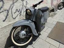 KR51-SCHWALBE(Hubraum:~49ccm; Bauzeitraum 1964-84; Höchstgeschw. 60kmh)ist in München abgestellt; 190715