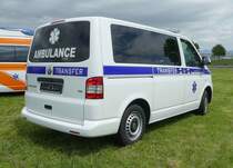 =VW T 5 steht auf einer Sonderausstellungsfläche anl. Rettmobil im Mai 2019