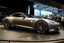Piëch Mark Zero GT fotografiert von einer niedrigeren Perpektive auf der Autosalon Genf in 2019.