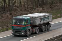 MAN TGA 18.410 von Hollenberg-Baustoffhandel aus Mhlheim/Ruhr ist in Richtung Hagen/Dortmund unterwegs. (13.03.2009)
