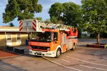Feuerwehr Langenselbold Mercedes Benz DLK am 13.08.19 bei einer Schauübung 