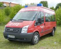 =Ford Transit der Feuerwehr RÜTHEN, abgestellt auf dem Parkplatz der Rettmobil 2019 in Fulda, 05-2019