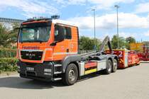 Feuerwehr Gründau MAN TGS WLF mit AB-Tank (Trink-/Löschwasser) am 18.08.19 beim Tag der offenen Tür der Feuerwehr Langenselbold
