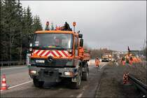 Zwischendurch kam auch die Sonne herrraus, dabei konnten einige Aufnahmen vom Atego 1828 erstellt werden an der Arbeitsstelle erstellt werden. (13.03.2009)