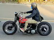 Harley Davidson, Flathead, mit Tankschaltung. Aufgenommen am 16. August 2019 in Wetzikon, Kanton Zürich, Schweiz