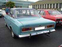 Heckansicht einer viertürigen Ford Taunus P7a Limousine. Alt-Ford-Treffen an Mo´s Bikertreff in Krefeld am 01.09.2019.