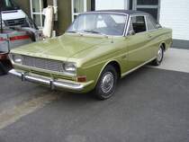 Ford Taunus P6 15M Coupe. Dieses Fahrzeug steht wohl als Restaurierungsobjekt zum Verkauf. Alt-Ford-Treffen an Mo´s Bikertreff in Krefeld am 01.0.9.2019.