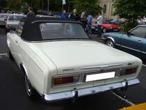 Heckansicht eines Ford Taunus P7a Cabriolet. Alt-Ford-Treffen an Mo´s Bikertreff in Krefeld am 01.09.2019.
