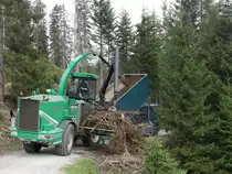 Holzhäcksler DiAMANT 200 bei der Arbeit im Wald zwischen Bergstation Serlesbahn und Ochsenhütte, Stubaital  / Tirol; 05.09.2019
