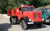 Dieser alte Magirus Deutz Lastkraftwagen der Feuerwehr war anläßlich eines Firmenjubiläums in Natrup Hagen ausgestellt. Man feierte am 31.08.2019 das 100jährige der Fa. Lachmann.