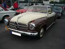 Borgward Isabella Coupe produziert in Serie von 1957 bis 1961. Carl. F.W. Borgward hatte ein solches Coupe auf Basis der bereits 1954 vorgestellten Isabella Limousine als Geschenk für seine Gattin modellieren lassen. Da dieses Coupe beim Publikum sehr viel Anklang fand, wurde es ab Februar 1957 in Serie produziert. Der abgelichtete Wagen entstammt dem Baujahr 1958. Das Coupe war immer mit dem stärkeren Motor der Isabella TS ausgestattet. Dieser Vierzylinderreihenmotor leistet 75 PS aus einem Hubraum von 1493 cm³. 6. Saarner Oldtimer Cup am 08.09.2019 in M ülheim an der Ruhr.