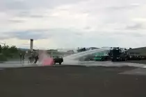 Bundespolizei Mercedes Benz/Rosenbauer Wasserwerfer 10.000 HÜN1 und Hün2 am 08.09.19 beim Tag der offenen Tür in Hünfeld bei einer Vorführung mit randalierenden Menschen