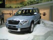 Mit dem Skoda Yeti 4x4 bringt nun auch der tschechische Hersteller einen Offroader auf den Markt, der whrend des Autosalons in Genf auf einer Eisberg Attrape ausgestellt wurde.