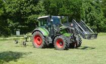 =Fendt 312 Vario bei der Heuernte in Bad Bocklet im Juni 2019