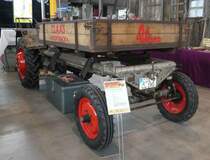 =Claas Huckepack steht bei den Retro Classics in Stuttgart, 03-2019