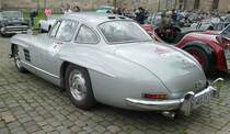 =MB 300 SL, Bj. 1955, 2996 ccm, 215 PS, steht in Fulda anl. der SACHS-FRANKEN-CLASSIC im Juni 2019