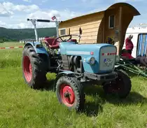 =Eicher, ausgestellt bei der Traktorenaustellung der Fendt-Freunde Bad Bocklet im Juni 2019