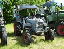 =Eicher EM 235 S, ausgestellt bei der Traktorenaustellung der Fendt-Freunde Bad Bocklet im Juni 2019