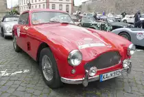 =Aston Martin DB Mark III, Bj. 1959, 3000 ccm, 178 PS, pausiert in Fulda anl. der SACHS-FRANKEN-CLASSIC im Juni 2019