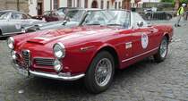 =Alfa Romeo 2600 Spider, Bj. 1962, 2600 ccm, 145 PS, pausiert in Fulda anl. der SACHS-FRANKEN-CLASSIC im Juni 2019