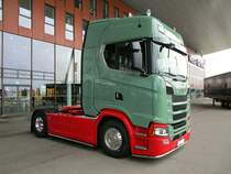 Scania S 650 Sattelzugmaschine am 26.09.2019 vor der Messe Karlsruhe.