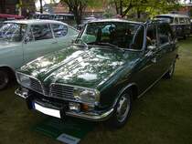 Renault 16, gebaut von 1965 bis 1980. Für die Produktion dieses Modelles wurde eigens ein Werk in der Normandie errichtet. Diese Schräghecklimousine war richtungsweisend für alle anderen Autohersteller. Hier wurde ein R16 TS abgelichtet. Der Vierzylinderreihenmotor leistet 83 PS aus einem Hubraum von 1565 cm³ und verhilft dem Wagen zu einer Höchstgeschwindigkeit von 165 km/h. Oldtimertreffen des Oldtimerclubs Schermbeck am 22.09.2019 in Lühlerheim.