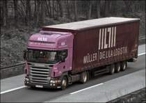 LILA-LOGISTIK: Scania Topline R420 der Mller/Die Lila-Logistik.
