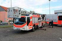 Feuerwehr Aschaffenburg IVECO Magirus DLK 23/12 am 29.09.19 beim Tag der offenen Tür