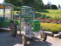 Steyr  15ner  wird im FAMILIENPARADIES AGRARIUM zu Rundfahrten eingesetzt. 