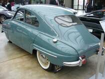 Heckansicht eines Saab 92B in der De Luxe Ausführung aus dem Jahr 1954. Herbstfest an der Düsseldorfer Classic Remise am 05.10.2019.