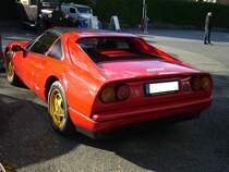 Heckansicht eines Ferrari 328 GTS. Herbstfest an der Düsseldorfer Classic Remise am 05.10.2019.