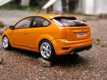 Ford Focus ST nahc der R�cke.