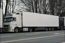 Ein weiterer VOLVO FH12 mit...
