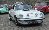 =Porsche 911 SC Targa, Bj. 1979, 3000 ccm, 180 PS, steht in Fulda anl. der SACHS-FRANKEN-CLASSIC im Juni 2019