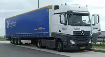 =MB Actros-Sattelzug von GomesTrucks rastet im Juni 2019 an der A 3