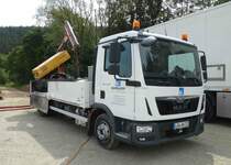 =MAN TGL-Pritsche mit Ladekran der Firma AARSLEFF-Rohrsanierung steht anl. einer Kanalsanierung im Schlauchliningverfahren in 36100 Petersberg, 07-2019