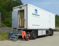 =Hänger der Firma AARSLEFF-Rohrsanierung steht anl. einer Kanalsanierung im Schlauchliningverfahren in 36100 Petersberg, 07-2019