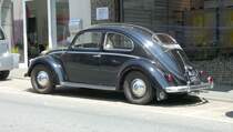 =VW Käfer steht in Bad Camberg anl. LOTTERMANN-Bullitreffen im Juni 2019