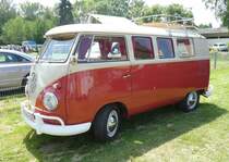 =VW T1 steht auf dem Ausstellungsgelände in Bad Camberg anl. LOTTERMANN-Bullitreffen im Juni 2019