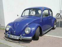 =VW Käfer steht auf dem Ausstellungsgelände in Bad Camberg anl. LOTTERMANN-Bullitreffen im Juni 2019