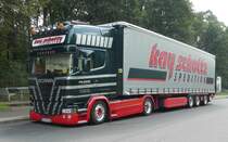 =Scania-Sattelzug der Spedition  kay schultz  rastet im August 2019 an der B27