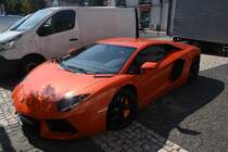 Lamborghini Aventador in portugiesischer Kleinstadt (Leiria/Portugal, 23.08.2019)