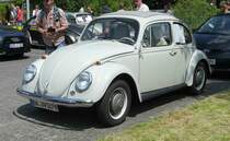 =1967er Standardkäfer mit Faltdach steht auf dem Ausstellungsgelände in Bad Camberg anl. LOTTERMANN-Bullitreffen im Juni 2019 und sucht einen neuen Besitzer.