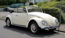 =VW Käfer Cabrio 1300 steht in Bad Camberg im Juni 2019