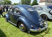 =VW Käfer steht auf dem Ausstellungsgelände in Bad Camberg anl. LOTTERMANN-Bullitreffen im Juni 2019