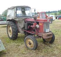 =Renault Super L, ausgestellt bei der Oldtimeraustellung vom Landmännerverein Bermuthshain im Juni 2019