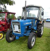 =Ford 3600, ausgestellt bei der Oldtimeraustellung vom Landmännerverein Bermuthshain im Juni 2019